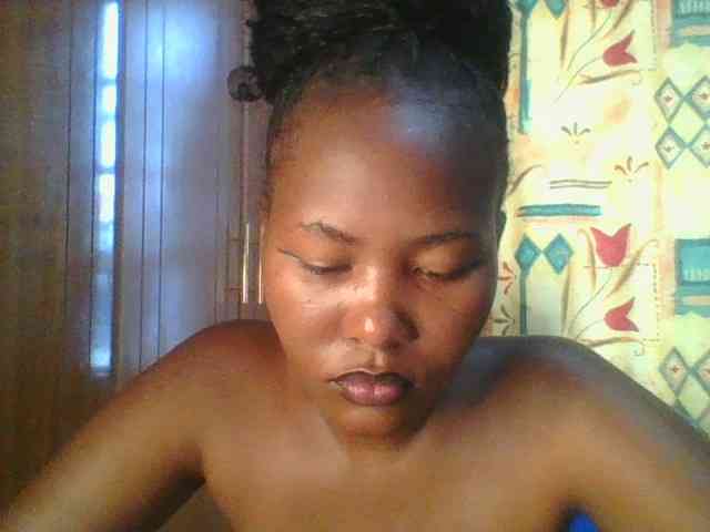 Pretty-thalia1 webcam