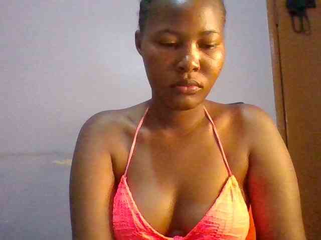 Pretty-thalia1 webcam