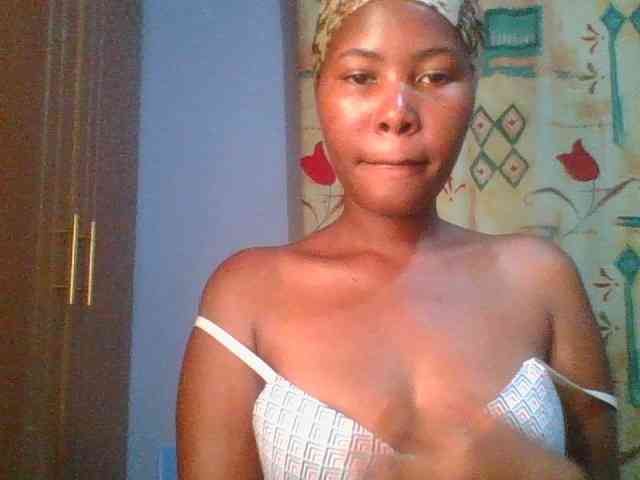 Pretty-thalia1 webcam