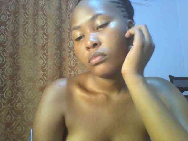 Pretty-thalia1 webcam