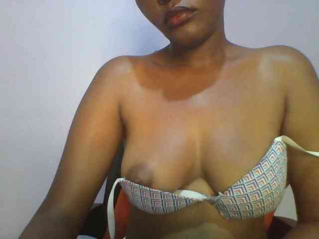 Pretty-thalia1 webcam