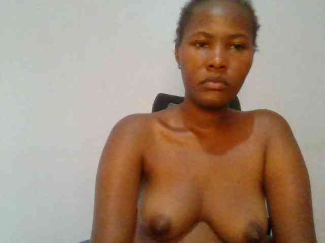 Pretty-thalia1 Pretty-thalia1