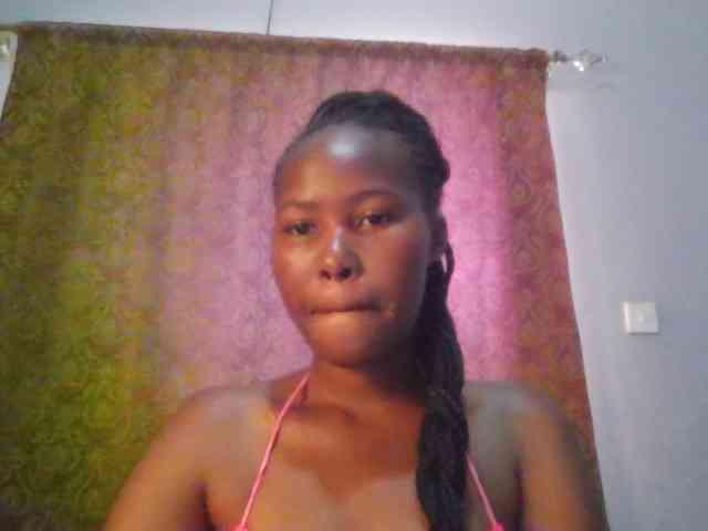 Pretty-thalia1 webcam