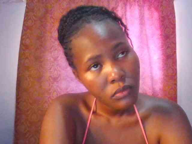 Pretty-thalia1 webcam