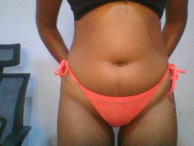 Pretty-thalia1 Live Webcam on BongaCams