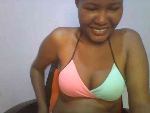 Pretty-thalia1 webcam