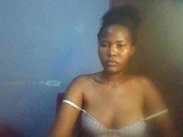 Pretty-thalia1 webcam