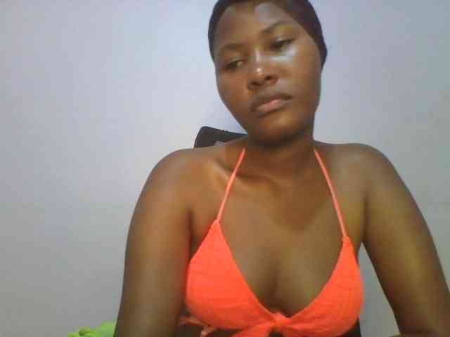 Pretty-thalia1 Pretty-thalia1