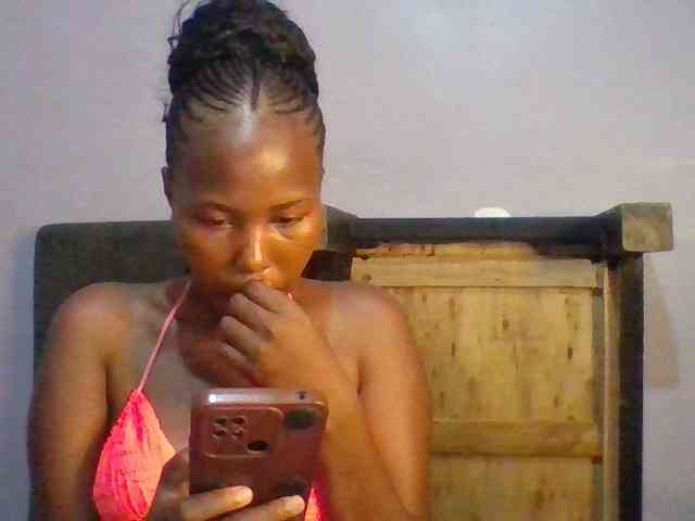 Pretty-thalia1 webcam