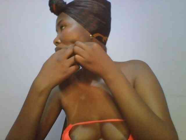 Pretty-thalia1 Pretty-thalia1