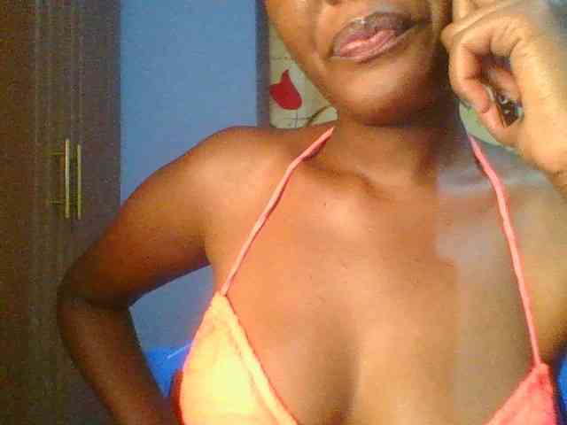 Pretty-thalia1 webcam