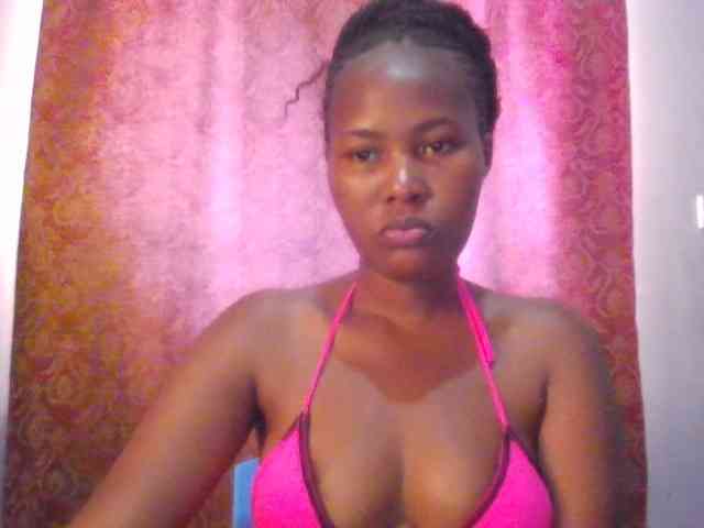 Pretty-thalia1 webcam