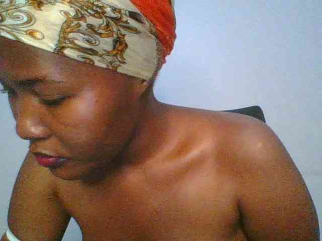 Pretty-thalia1 webcam