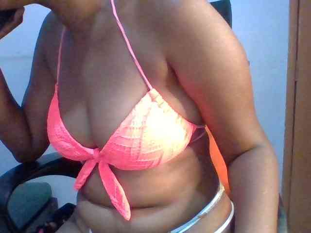 Pretty-thalia1 Pretty-thalia1