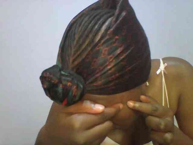 Pretty-thalia1 Pretty-thalia1