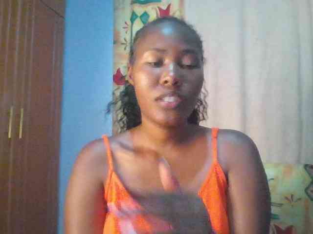 Pretty-thalia1 webcam