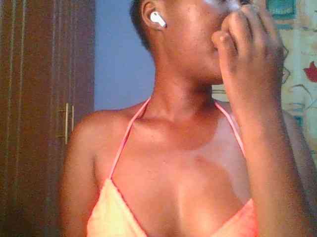 Pretty-thalia1 webcam