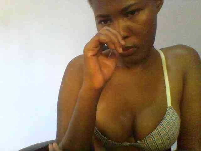 Pretty-thalia1 webcam