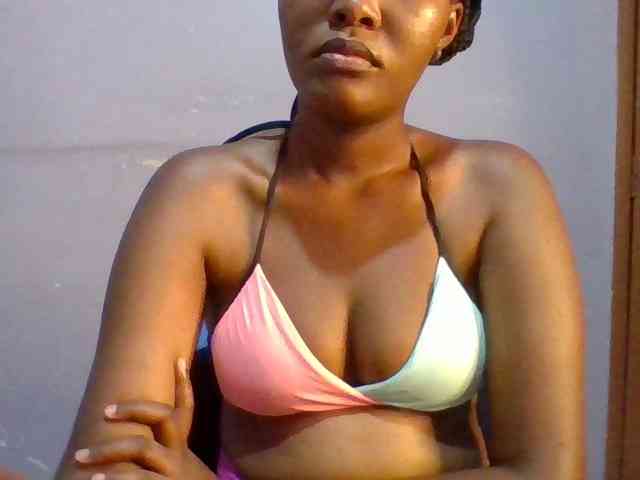 Pretty-thalia1 webcam