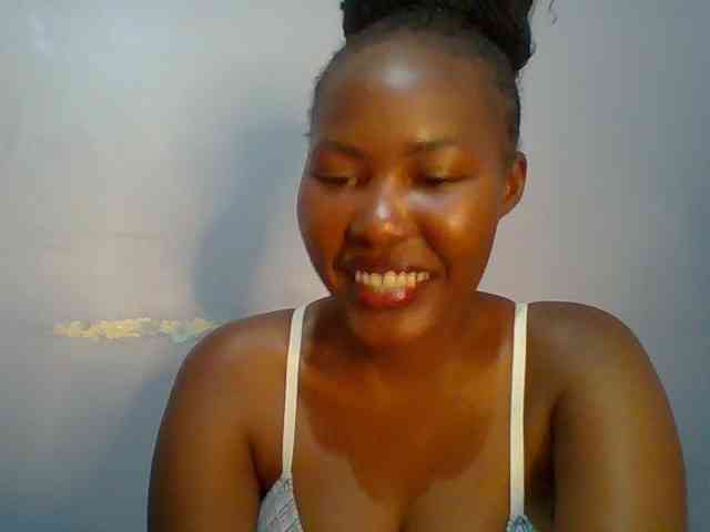 Pretty-thalia1 webcam