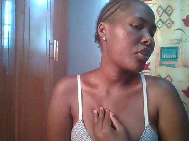 Pretty-thalia1 Pretty-thalia1