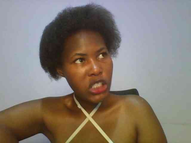 Pretty-thalia1 webcam