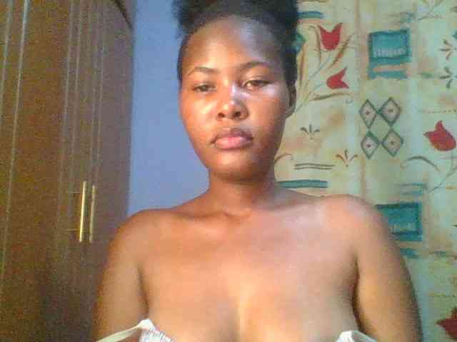 Pretty-thalia1 webcam