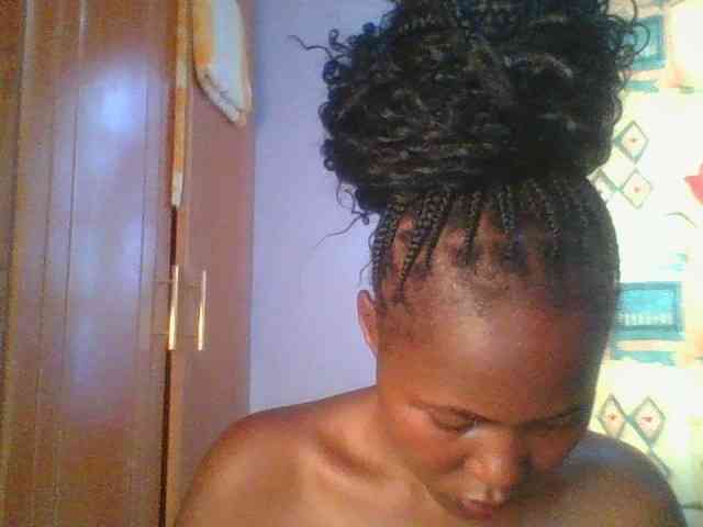 Pretty-thalia1 Pretty-thalia1