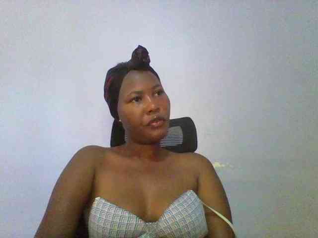 Pretty-thalia1 Pretty-thalia1