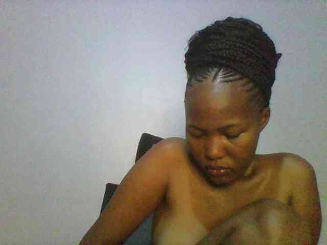 Pretty-thalia1 Pretty-thalia1