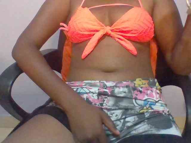 Pretty-thalia1 Pretty-thalia1