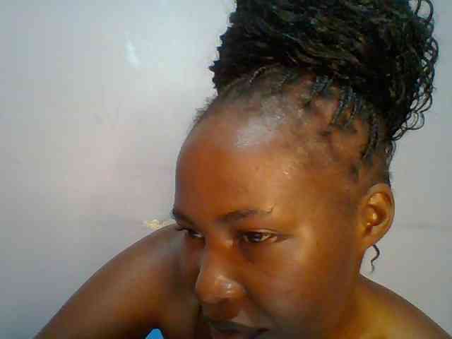 Pretty-thalia1 Pretty-thalia1