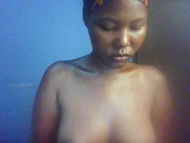 Pretty-thalia1 webcam