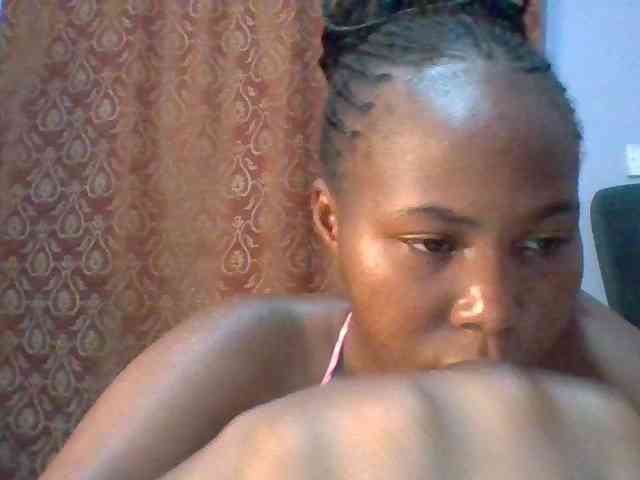 Pretty-thalia1 webcam