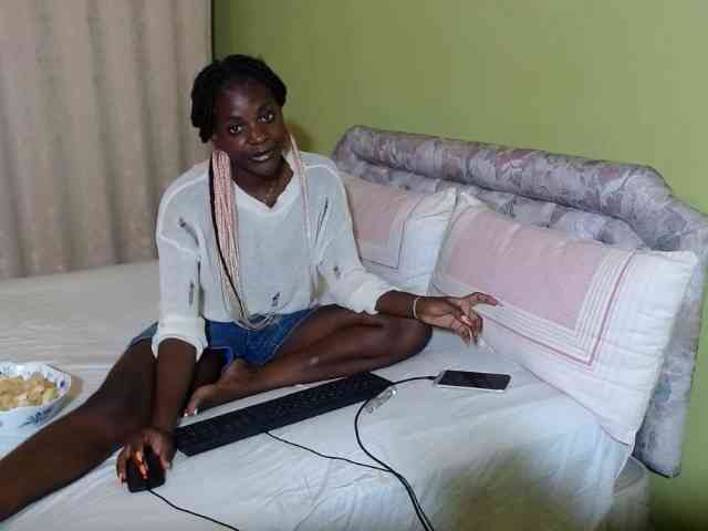 Princess-Ryne webcam