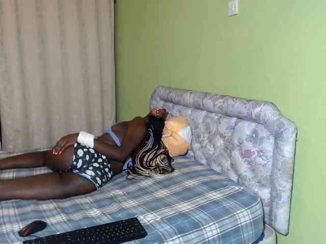 Princess-Ryne webcam