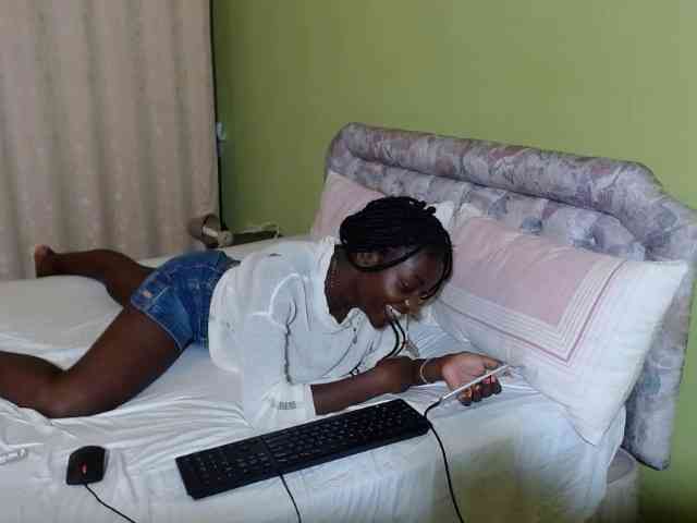 Princess-Ryne webcam