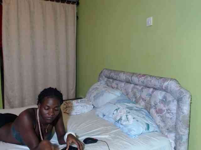 Princess-Ryne webcam