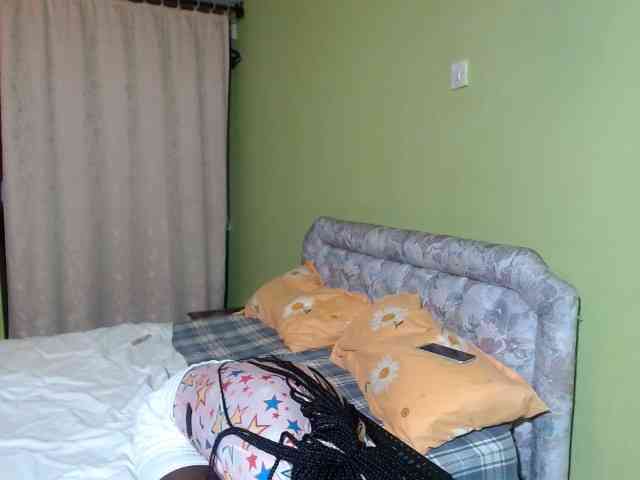 Princess-Ryne webcam