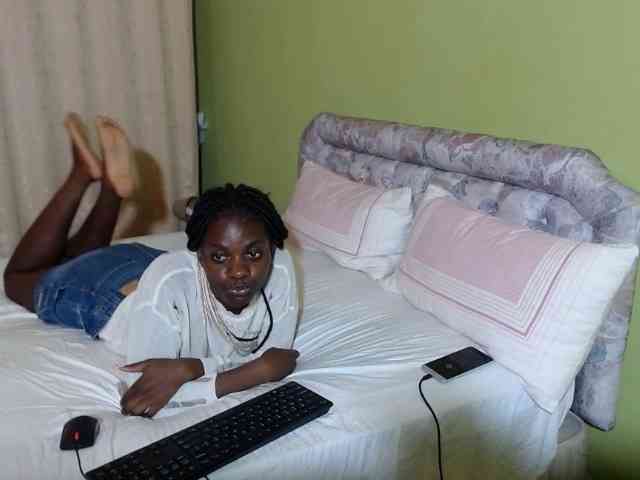 Princess-Ryne webcam