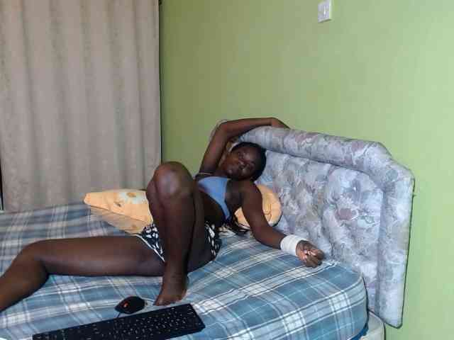 Princess-Ryne webcam