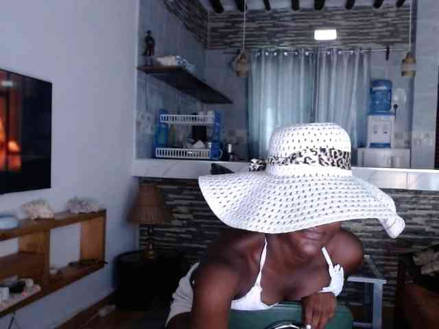 Princess-Ryne webcam