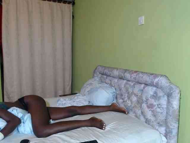 Princess-Ryne webcam