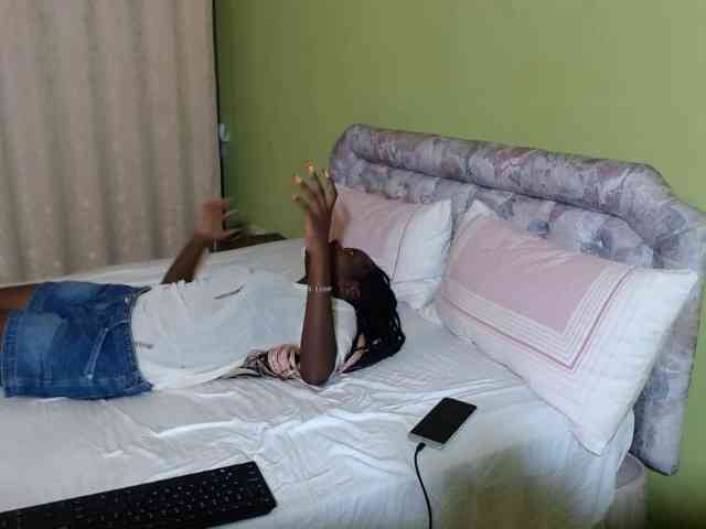 Princess-Ryne webcam