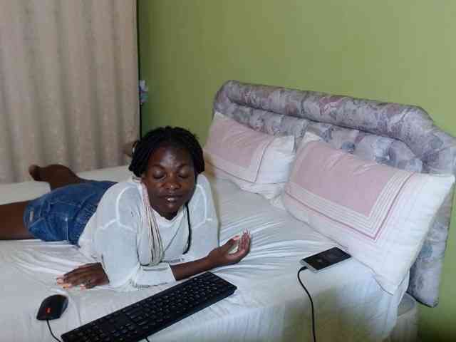 Princess-Ryne webcam