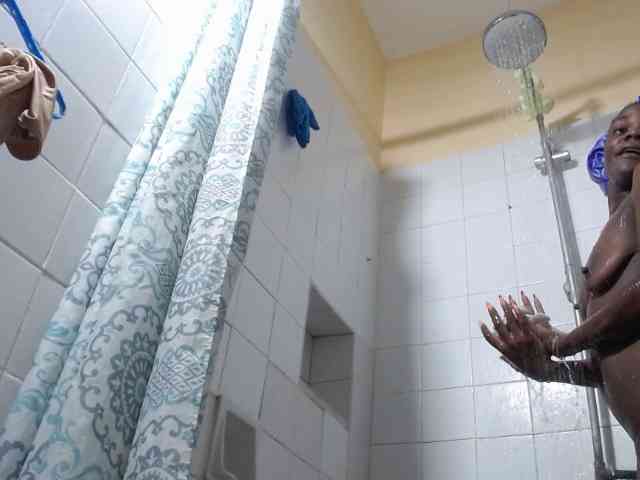 Princess-Ryne webcam