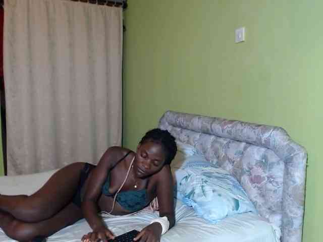 Princess-Ryne webcam