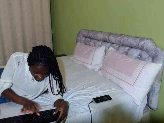 Princess-Ryne webcam