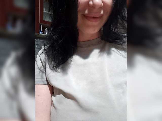 RinaRebbel's BongaCams show and profile