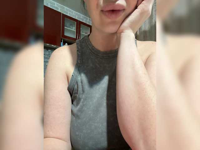 RinaRebbel's BongaCams show and profile